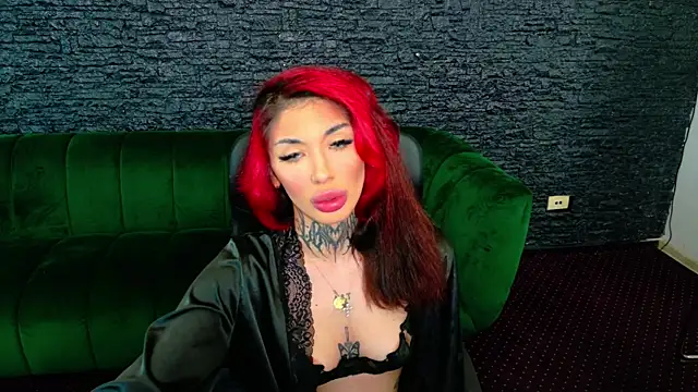 CassyFoxyy online show from August 4, 2026, 5:01 am
