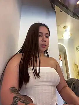 Snapshot of Im_emiliee chatting on July 3, 2026, 7:42 pm Im emiliee online show from July 3, 2026, 7:42 pm