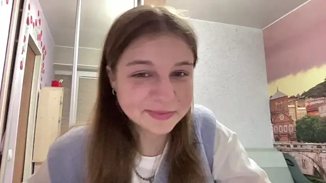 Snapshot of HwaTrippel chatting on June 23, 2026, 6:06 pm HwaTrippel online show from June 23, 2026, 6:06 pm