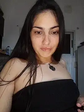 zayamores online show from June 17, 2026, 7:08 am