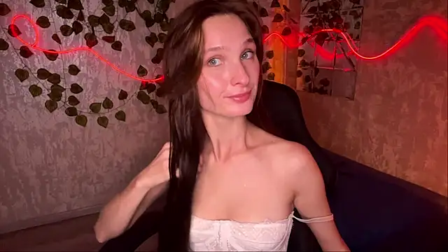 GensaFlara online show from July 25, 2026, 4:24 pm