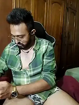 Snapshot of freakkydessi chatting on July 14, 2026, 9:10 pm freakkydessi online show from July 14, 2026, 9:10 pm