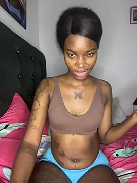 ShakiraThompss18 online show from July 8, 2026, 4:57 am