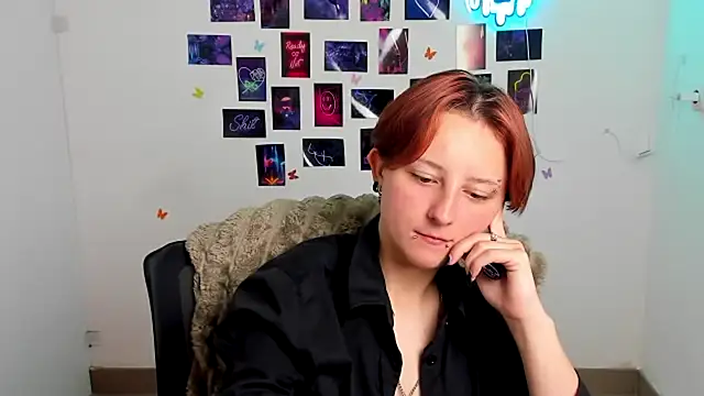 Dilara Kiss  online show from July 6, 2026, 3:14 pm