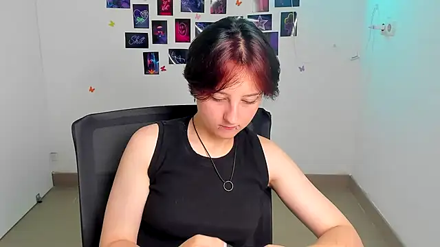 Dilara Kiss  online show from July 20, 2026, 11:12 am