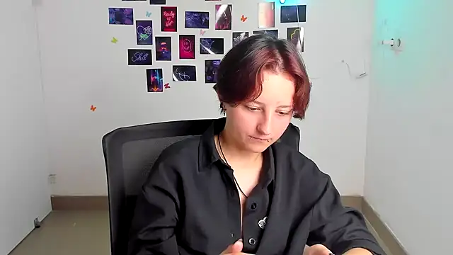 Dilara Kiss  online show from July 27, 2026, 11:28 am