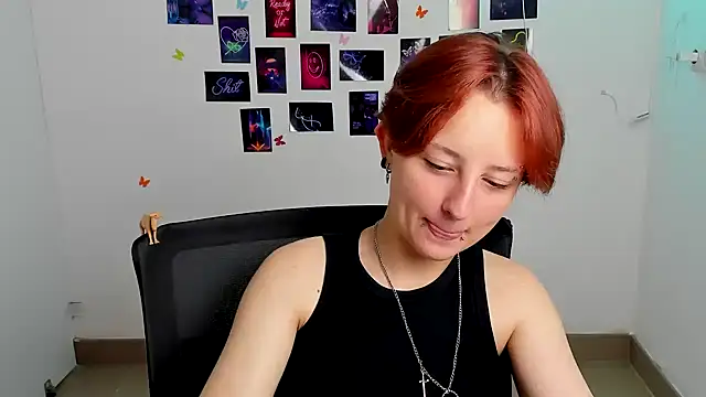 Dilara Kiss  online show from June 30, 2026, 5:18 am