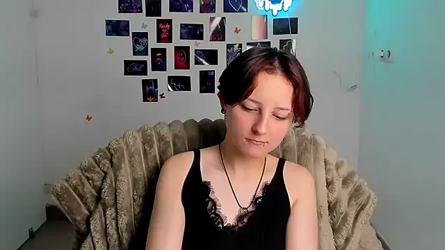 Dilara Kiss  online show from July 28, 2026, 12:48 pm
