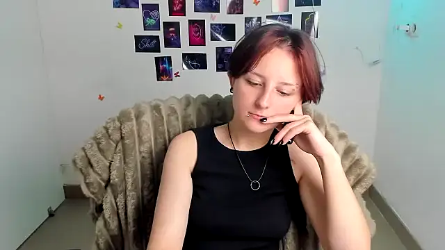 Dilara Kiss  online show from July 29, 2026, 11:26 pm