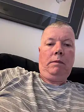 Snapshot of cumboy chatting on April 19, 2026, 11:29 pm cumboy online show from April 19, 2026, 11:29 pm