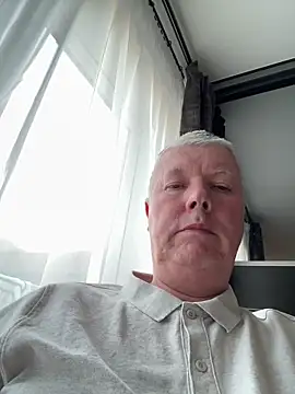 Snapshot of cumboy chatting on April 6, 2026, 6:20 pm cumboy online show from April 6, 2026, 6:20 pm