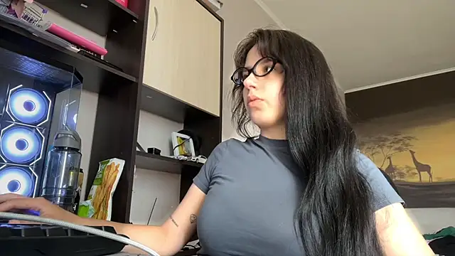 Secret Vanilla  online show from July 3, 2026, 12:33 pm