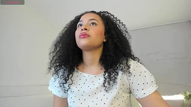 Snapshot of jadetorres_ chatting on June 25, 2026, 8:14 pm jadetorres online show from June 25, 2026, 8:14 pm