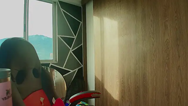 Kiara velez online show from June 26, 2026, 12:11 pm