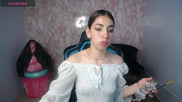 KiaraStar ch online show from July 24, 2026, 8:27 pm