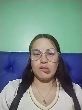 Emma-Stt online show from June 17, 2026, 11:36 pm