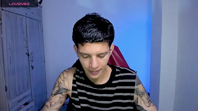 tylerrnova online show from June 18, 2026, 10:37 pm