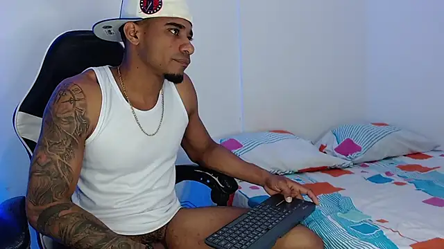 Karl Jensennxx online show from June 26, 2026, 2:39 am
