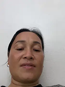 Snapshot of Loly_hana chatting on July 25, 2026, 5:15 am Loly hana online show from July 25, 2026, 5:15 am