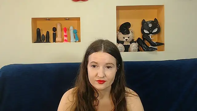 ChloeBrooklyn online show from August 1, 2026, 7:28 am
