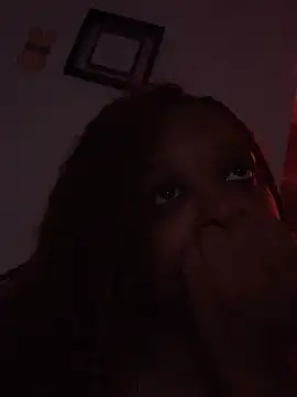 HypnotiqVibez online show from July 25, 2026, 4:42 am