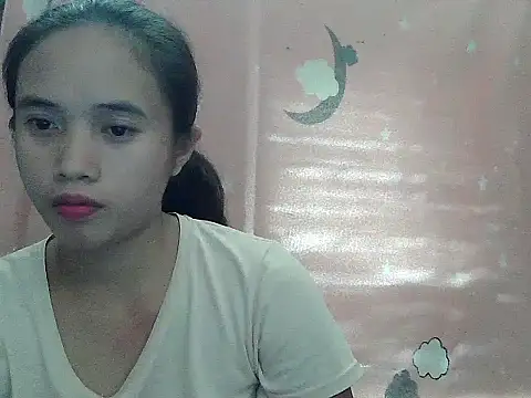 Snapshot of sophie_193 chatting on July 12, 2026, 4:24 am sophie 193 online show from July 12, 2026, 4:24 am