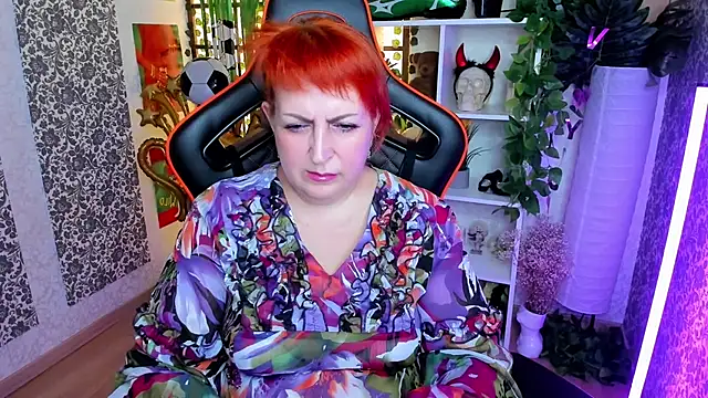 Joana Woods online show from July 2, 2026, 8:42 am