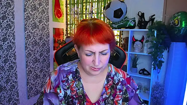 Joana Woods online show from July 21, 2026, 8:48 am