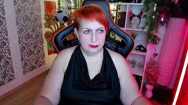 Joana Woods online show from July 9, 2026, 8:37 am