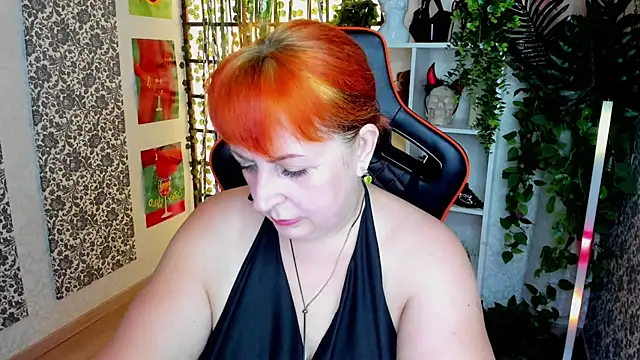 Joana Woods online show from August 6, 2026, 8:20 am