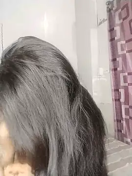 hottyplak online show from June 21, 2026, 11:05 am