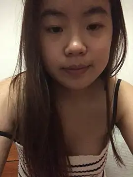 qingti520-18girl online show from July 11, 2026, 1:11 pm
