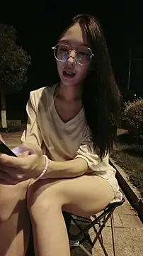 Princess Fifi online show from July 29, 2026, 3:33 pm