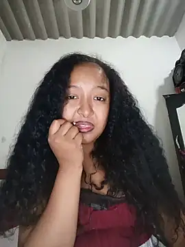 HeLiSa69ebony online show from August 3, 2026, 4:42 am