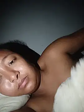 HeLiSa69ebony online show from July 2, 2026, 3:45 am