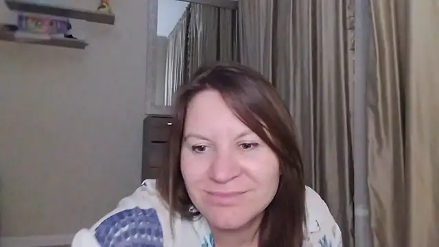 Lauralison online show from July 2, 2026, 8:59 pm