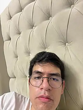 FernanHot69 online show from June 19, 2026, 3:12 am