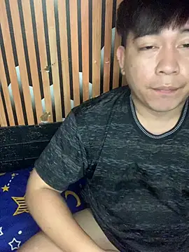 asiancuteboix online show from June 25, 2026, 1:27 pm