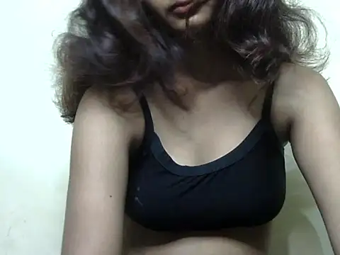 sayana shrma online show from June 22, 2026, 3:25 am