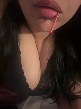 Quiqui28 online show from July 8, 2026, 2:46 am
