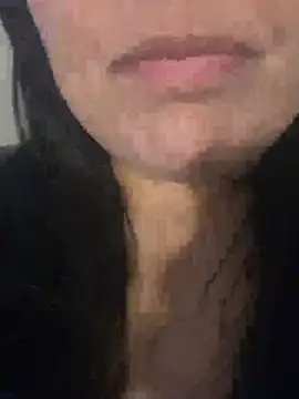 Quiqui28 online show from June 21, 2026, 8:36 pm