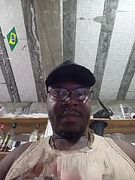amantecarioca23cm online show from July 16, 2026, 11:24 pm