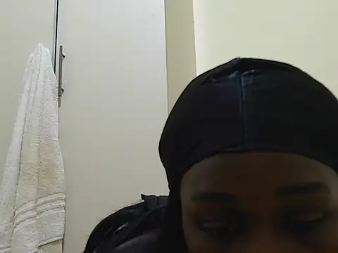 Heliosann online show from July 8, 2026, 8:53 pm