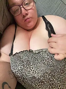 Honey HazelX online show from June 27, 2026, 12:33 pm