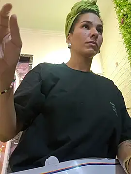 casalfogoegasolina online show from July 28, 2026, 7:39 pm
