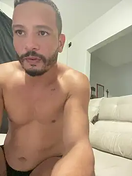 casalfogoegasolina online show from June 20, 2026, 2:49 am