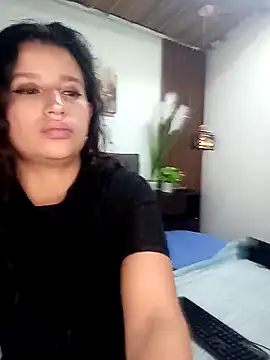 victorialuxe  online show from June 20, 2026, 2:49 am