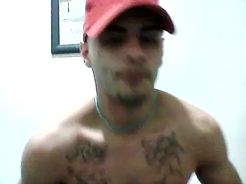 Snapshot of Aronfox23 chatting on August 6, 2026, 4:18 am Aronfox23 online show from August 6, 2026, 4:18 am