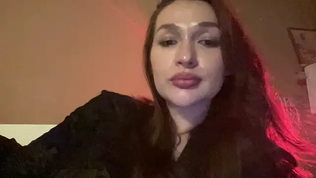 Snapshot of Nolenne chatting on August 5, 2026, 7:41 pm Nolenne online show from August 5, 2026, 7:41 pm