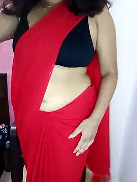 Mangelxoxo online show from July 27, 2026, 6:26 pm